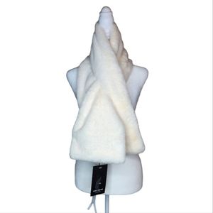 NEW Apparis Ivory Faux Fur Scarf